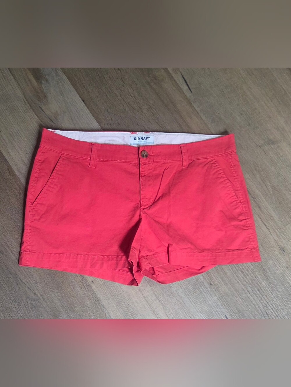 Old Navy Women's Coral Chino Shorts Sz 10 Bin PP